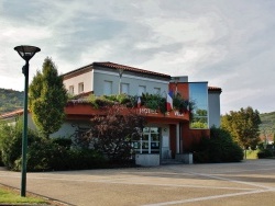 Photo paysage et monuments, Les Martres-de-Veyre - Hotel-de-Ville