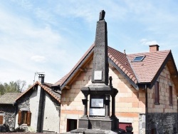 Photo paysage et monuments, Mazaye - le Monument Aux Morts