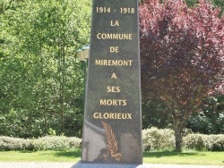Photo paysage et monuments, Miremont - le monument aux morts