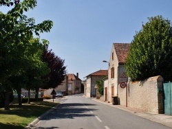 Photo paysage et monuments, Montpensier - Le Village