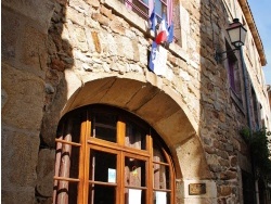 Photo paysage et monuments, Montpeyroux - La Mairie