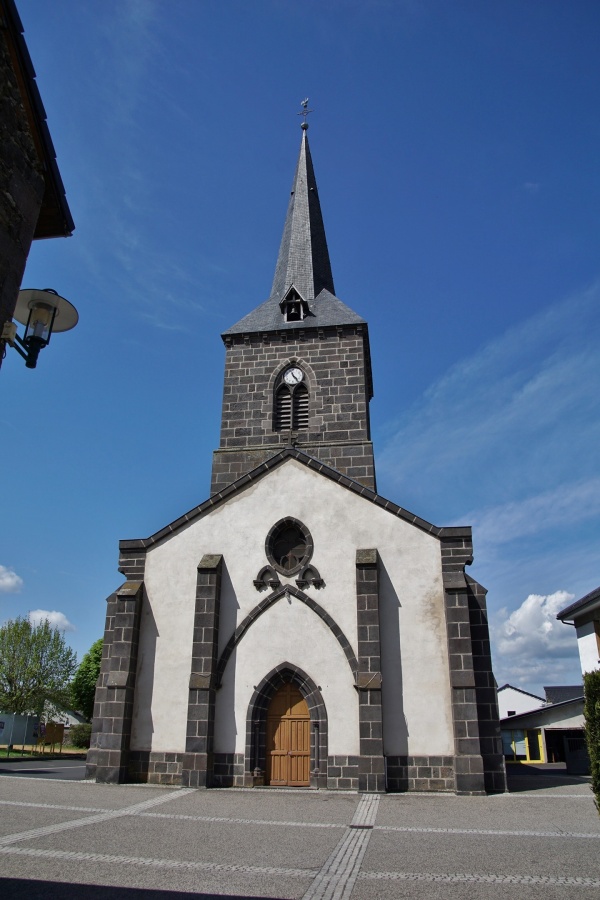 Photo Nébouzat - église Saint Georges