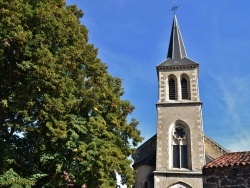 Photo paysage et monuments, Neschers - L'église