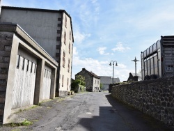 Photo paysage et monuments, Olby - le Village