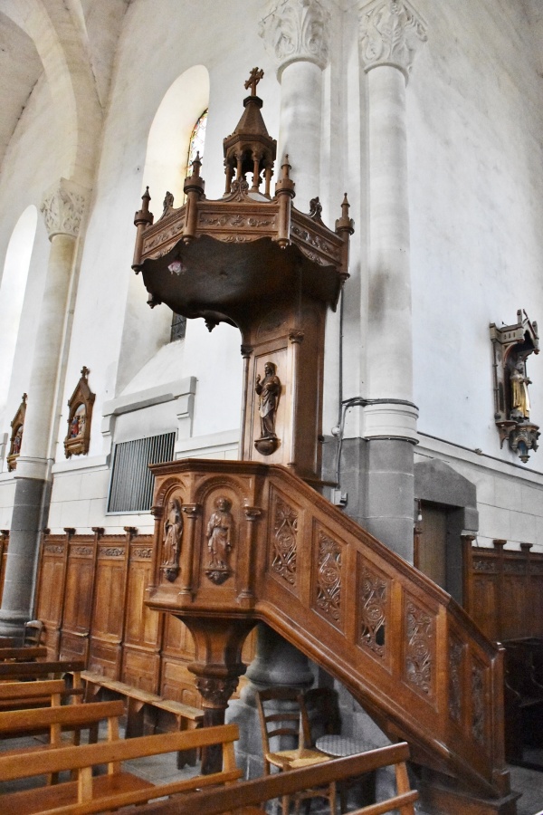 Photo Olby - église Saint Pierre