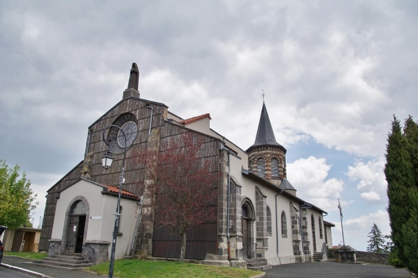 Photo Orcines - église Saint Julien