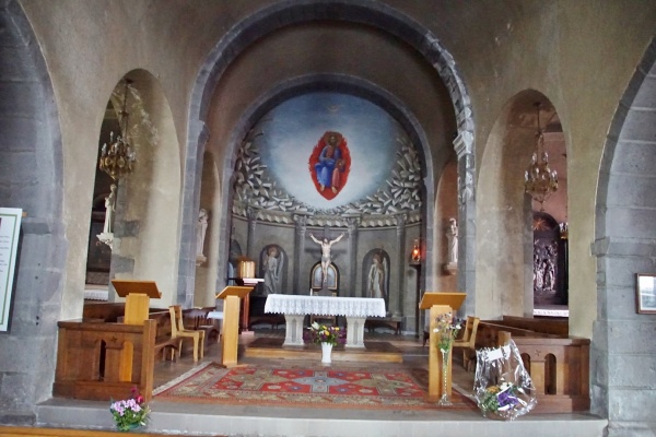 Photo Orcines - église Saint Julien