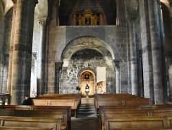 Photo paysage et monuments, Orcival - église Notre Dame