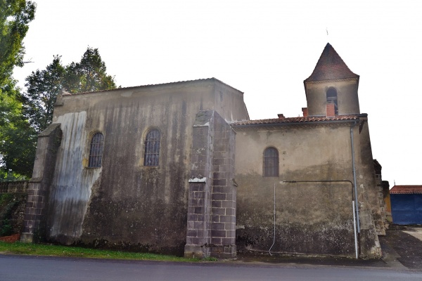 Photo Parentignat - église Saint-Pierre