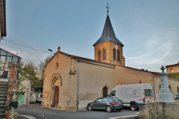 Photo Les Pradeaux - L'église