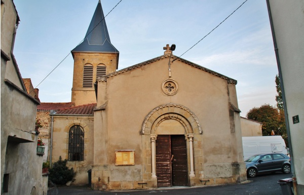 Photo Les Pradeaux - L'église