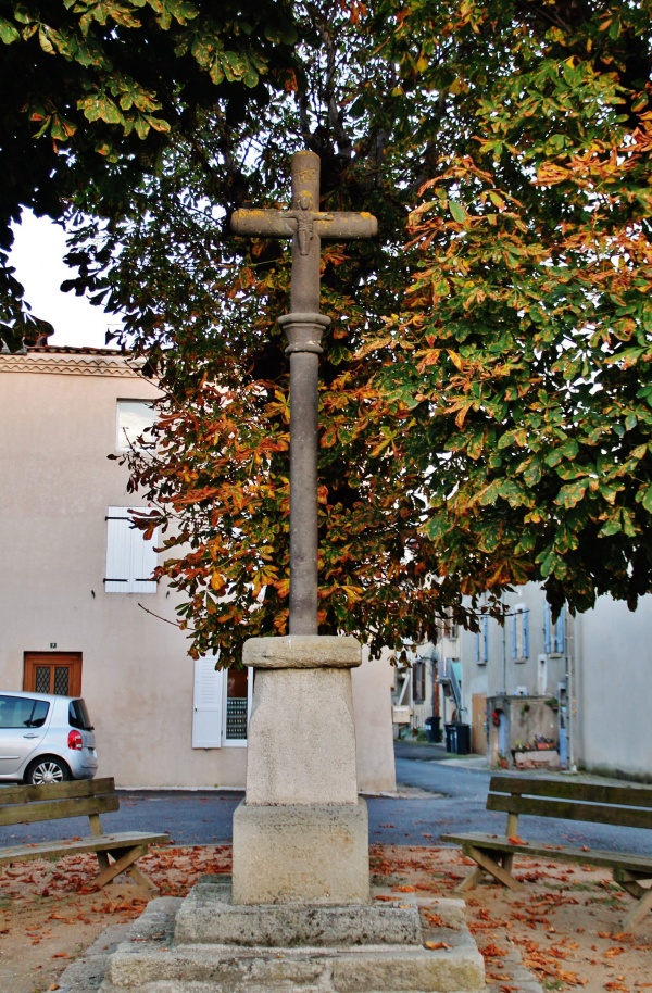 Photo Les Pradeaux - Le Village