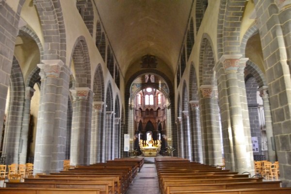 Photo Riom - église saint Amable