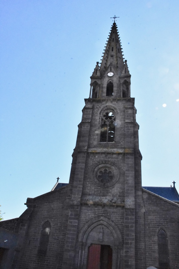 Photo Saint-Amant-Tallende - église Saint Amand