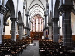 Photo paysage et monuments, Saint-Amant-Tallende - église Saint Amand