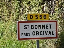 Photo paysage et monuments, Saint-Bonnet-près-Orcival - saint bonnet prés orcival (63210)