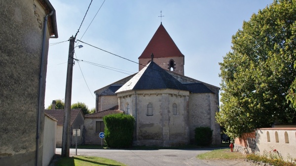 Photo Saint-Clément-de-Régnat - église saint Clément