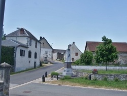 Photo paysage et monuments, Saint-Étienne-des-Champs - le village