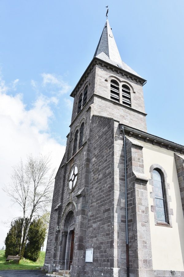 Photo Saint-Genès-Champespe - église Saint Gènes