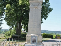 Photo paysage et monuments, Saint-Germain-près-Herment - le monument aux morts