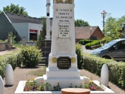 Photo paysage et monuments, Saint-Jacques-d'Ambur - le monument aux morts