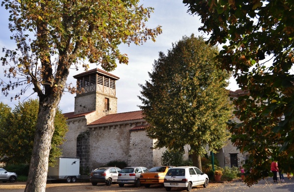 Photo Saint-Martin-des-Plains - église St Martin