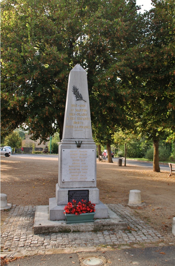 Photo Saint-Martin-des-Plains - Monument aux Morts