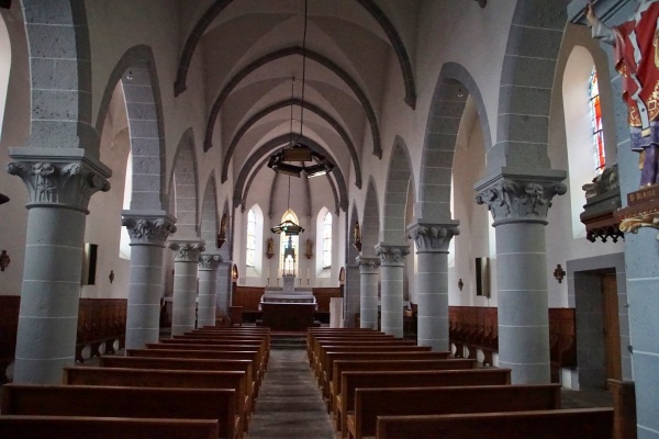 Photo Saint-Pierre-Roche - église Saint Pierrre