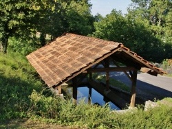 Photo paysage et monuments, Saint-Priest-Bramefant - Le Lavoir