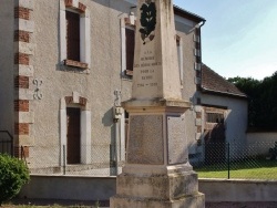 Photo paysage et monuments, Saint-Sylvestre-Pragoulin - Monument aux Morts