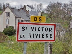 Photo paysage et monuments, Saint-Victor-la-Rivière - saint Victor la Rivière (63790)