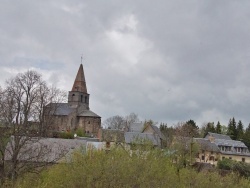 Photo paysage et monuments, Saint-Victor-la-Rivière - église Saint Victor