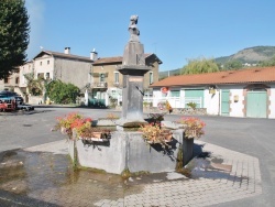 Photo paysage et monuments, Saint-Vincent - la fontaine