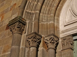 Photo paysage et monuments, Sallèdes - L'église