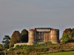 Photo paysage et monuments, Sallèdes - Château de la Chaux-Montgros