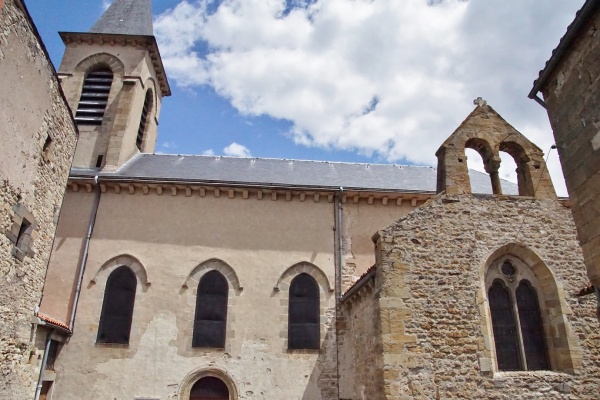 Photo La Sauvetat - église Saint Jean Baptiste