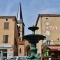 Photo Sauxillanges - Place du 8 Mai et sa Fontaine