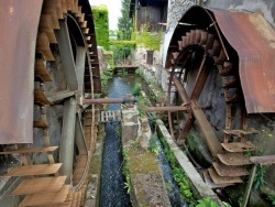 Photo paysage et monuments, Thiers - une coutellerie  avec  sa roue