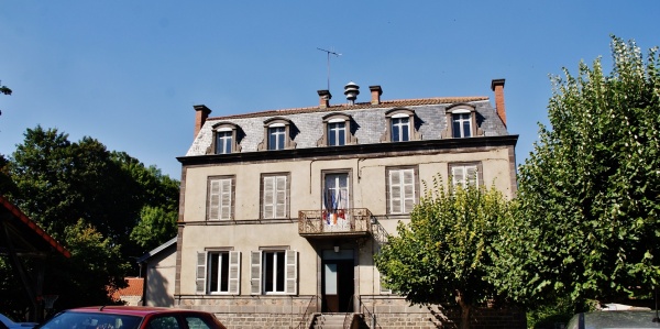 Photo Thuret - La Mairie