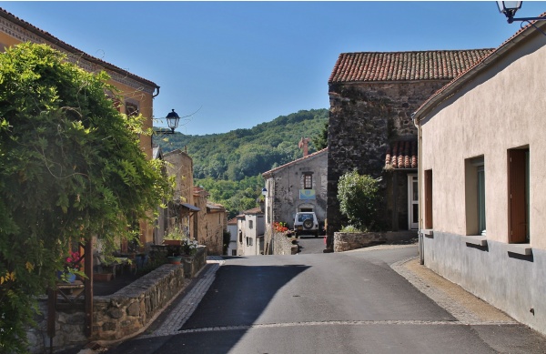 Photo Tourzel-Ronzières - Rue du Village