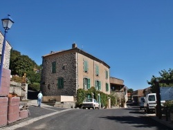 Photo paysage et monuments, Tourzel-Ronzières - Rue du Village