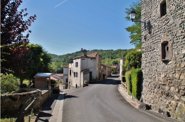 Photo Tourzel-Ronzières - Rue du Village