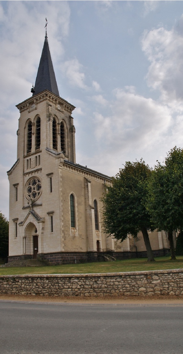 Photo Vensat - église saint Jean Baptiste