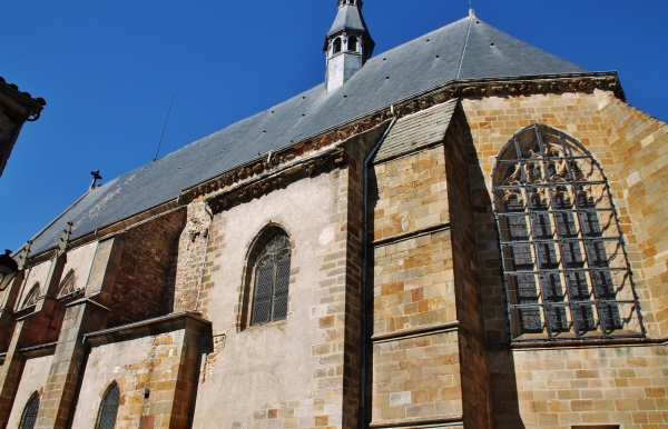 Photo Vic-le-Comte - église St Jean-Baptiste