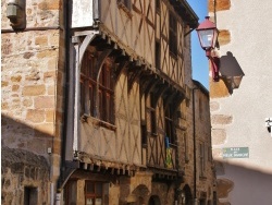 Photo paysage et monuments, Vic-le-Comte - Maison a Colombages