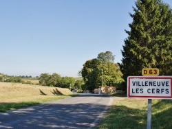 Photo paysage et monuments, Villeneuve-les-Cerfs - Le Village