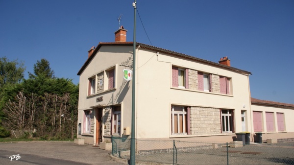 Photo Villeneuve-les-Cerfs - La Mairie