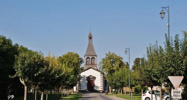 Photo Villeneuve-les-Cerfs - L'église