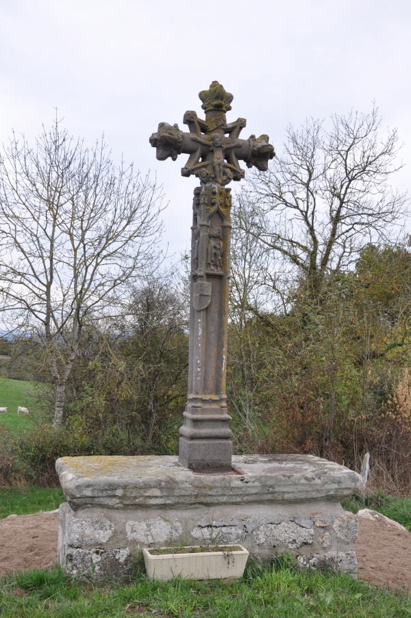 Photo Villosanges - croix de Saint-Amable
