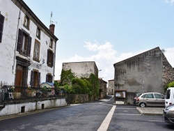 Photo paysage et monuments, Yronde-et-Buron - le Village